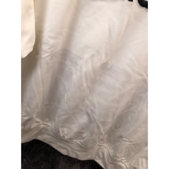 White adidas 2 piece set - Picture 5 of 8